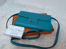 HERMES CONSTANCE ON THE GO