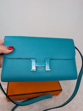 HERMES CONSTANCE ON THE GO