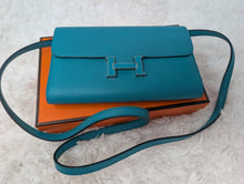 HERMES CONSTANCE ON THE GO