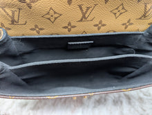 LOUIS VUITTON MONOGRAM REVERSE METIS POCHETTE