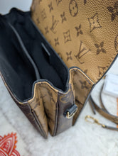 LOUIS VUITTON MONOGRAM REVERSE METIS POCHETTE