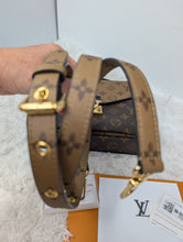 LOUIS VUITTON MONOGRAM REVERSE METIS POCHETTE