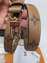 LOUIS VUITTON MONOGRAM REVERSE METIS POCHETTE