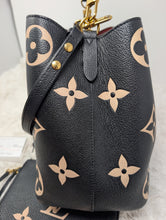 LOUIS VUITTON BLACK BICOLOR NEONOE MM WITH MATCHING POUCH