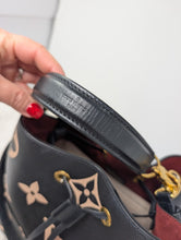 LOUIS VUITTON BLACK BICOLOR NEONOE MM WITH MATCHING POUCH