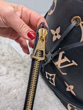 LOUIS VUITTON BLACK BICOLOR NEONOE MM WITH MATCHING POUCH