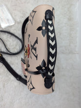 LOUIS VUITTON LIMITED EDITION CRAFTY METIS POCHETTE