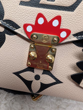 LOUIS VUITTON LIMITED EDITION CRAFTY METIS POCHETTE