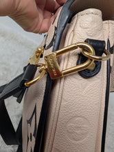 LOUIS VUITTON LIMITED EDITION CRAFTY METIS POCHETTE