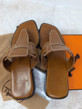 HERMES SANDALS, SIZE 6 WITH BOX