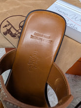 HERMES SANDALS, SIZE 6 WITH BOX