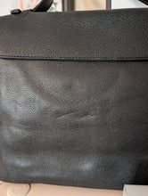 LOUIS VUITTON LOCKME MM PYTHON