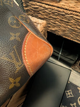 LOUIS VUITTON PORTE DOCUMENTS VOYAGE BRIEFCASE with LOUIS VUITTON MONOGRAM STRAP WITH SHOULDER PAD