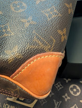 LOUIS VUITTON PORTE DOCUMENTS VOYAGE BRIEFCASE with LOUIS VUITTON MONOGRAM STRAP WITH SHOULDER PAD