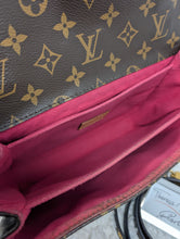LOUIS VUITTON LIMITED EDITION TRAVEL PATCHES METIS POCHETTE