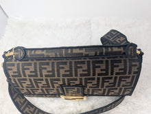 FENDI BAGUETTE MIDI JACQUARD FLAP BAG
