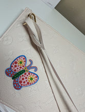 LOUIS VUITTON KUSAMA LIMITED EDITION POUCHETTE, NEW
