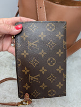 LOUIS VUITTON COGNAC LOW KEY HOBO