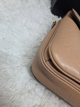 LOUIS VUITTON DUNE METIS POCHETTE