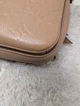 LOUIS VUITTON DUNE METIS POCHETTE