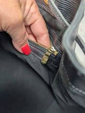 LOUIS VUITTON EPI PETIT NOE