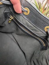 LOUIS VUITTON EPI PETIT NOE