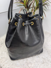 LOUIS VUITTON EPI PETIT NOE