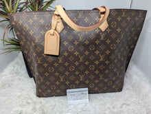 LOUIS VUITTON MONOGRAM ALL-IN MM, LIKE NEW
