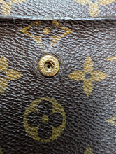 LOUIS VUITTON MONOGRAM ALEXANDRA WALLET, FAIR