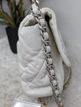 CHANEL 19 WHITE MED/LGE