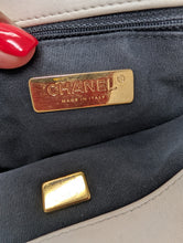 CHANEL 19 WHITE MED/LGE