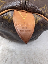 LOUIS VUITTON MONOGRAM SPEEDY 40