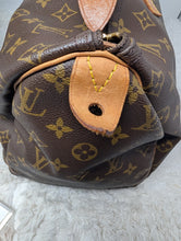 LOUIS VUITTON MONOGRAM SPEEDY 40