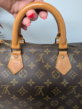 LOUIS VUITTON MONOGRAM SPEEDY 40