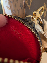 LOUIS VUITTON REVERSE ONTHEGO PM