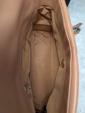 CHANEL 19 CARAMEL