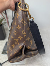 LOUIS VUITTON MONOGRAM FLOWER TOTE, NOIR