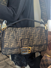 FENDI BAGUETTE MIDI JACQUARD FLAP BAG