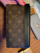 LOUIS VUITTON NOIR SLIM WALLET