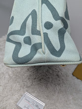 LOUIS VUITTON Menthe Tahitienne Cabas PM
