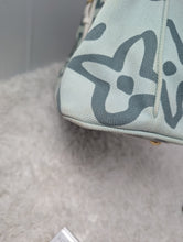 LOUIS VUITTON Menthe Tahitienne Cabas PM