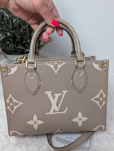 LOUIS VUITTON BICOLOR TURTLEDOVE ONTHEGO PM