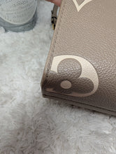 LOUIS VUITTON BICOLOR TURTLEDOVE ONTHEGO PM