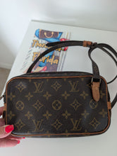LOUIS VUITTON MARLY BANDOULIERE