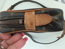 LOUIS VUITTON MARLY BANDOULIERE