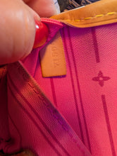 LOUIS VUITTON LIMITED EDITION ROSES NEVERFULL MM