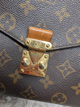 LOUIS VUITTON MONOGRAM METIS POCHETTE