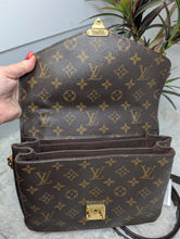 LOUIS VUITTON MONOGRAM METIS POCHETTE