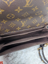 LOUIS VUITTON MONOGRAM METIS POCHETTE