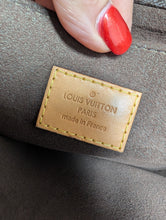 LOUIS VUITTON MONOGRAM METIS POCHETTE